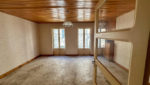 Appartement de type 2 avec terrasse, dépendance et terrain