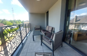 Appartement T2 meublé avec terrasse, place de parking - OLEMPS
