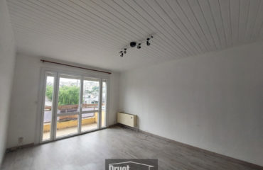Appartement T3, avec balcon et cave - RODEZ