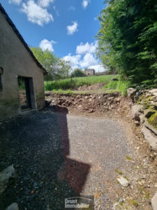 AUBRAC - MAISON - TERRAIN et garage