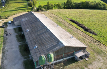 Bâtiment agricole Bordure RD921 Espalion