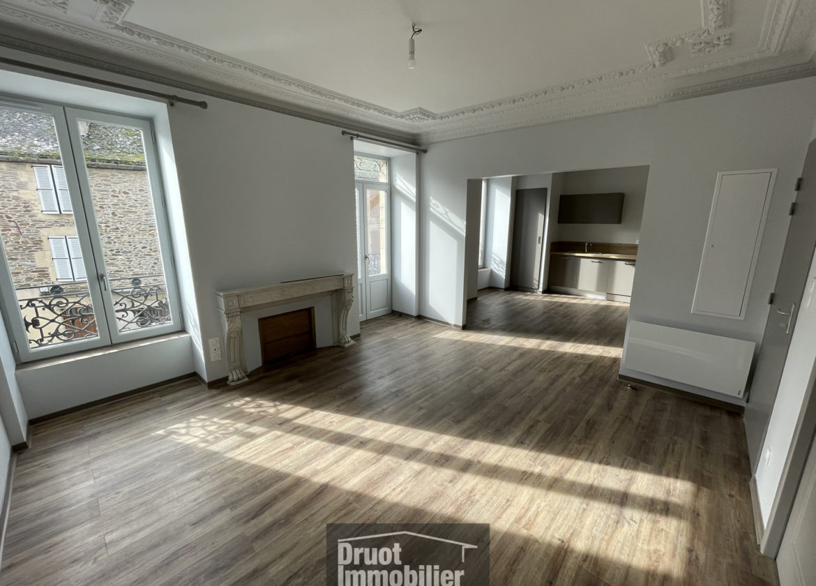 Bel appartement de type 3 avec place parking et cave