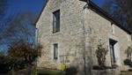 Belle maison en pierres de type 4 avec jardin
