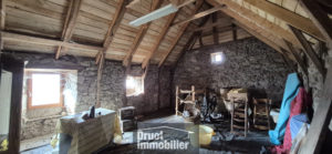 Belle propriété en pierres avec maison d'habitation, dépendances, terrain