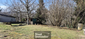 Belle propriété en pierres avec maison d'habitation, dépendances, terrain