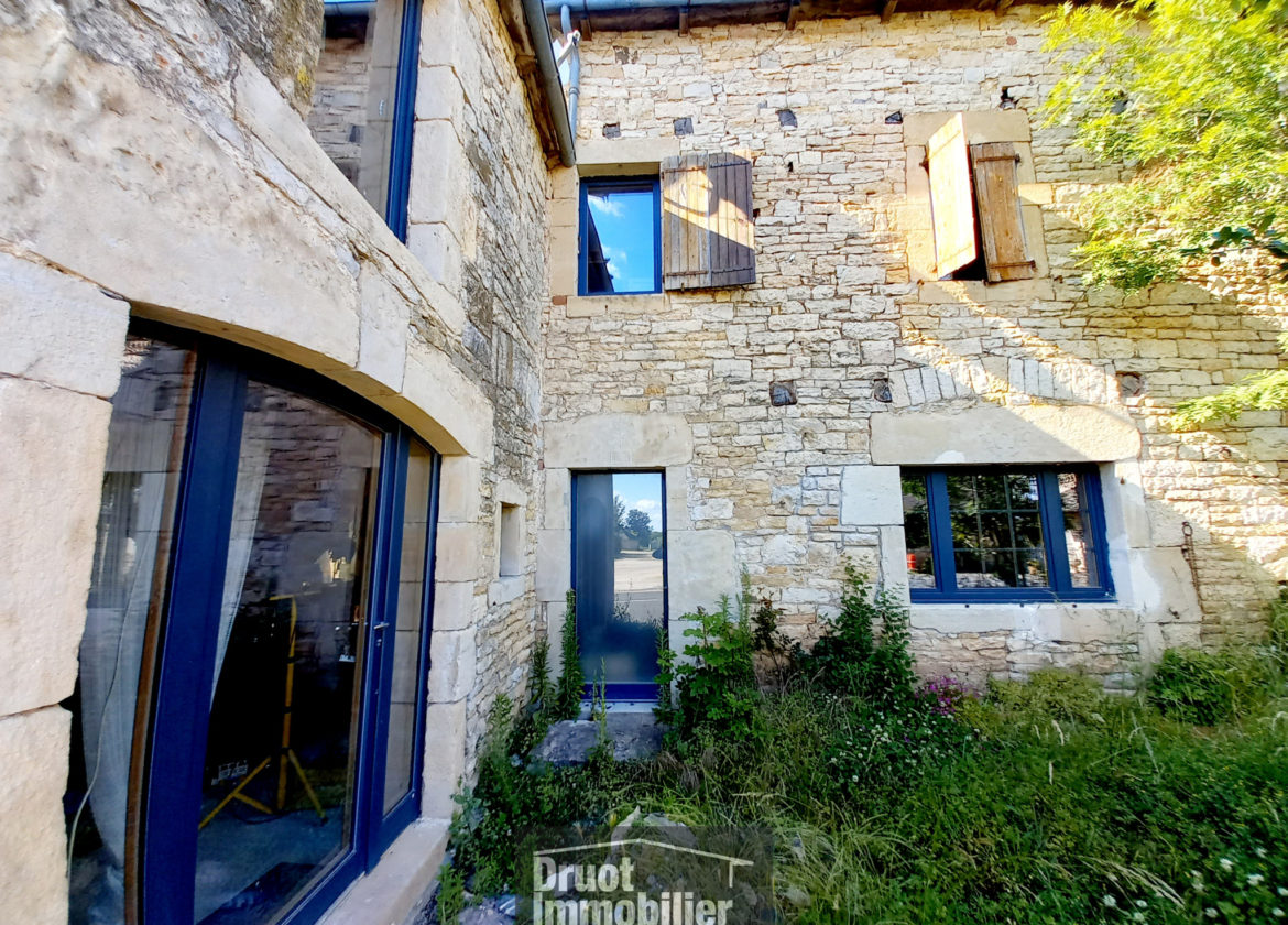  Maison de Type 3, sur une parcelle de 3355 m2 à 8 minutes de BOZOULS