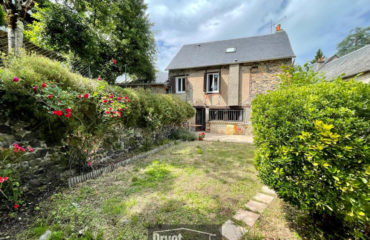  Maison en pierres T4 au coeur d'Espalion