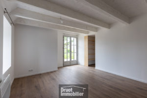 Cadre exceptionnel, maison rénovée à la Trinitat