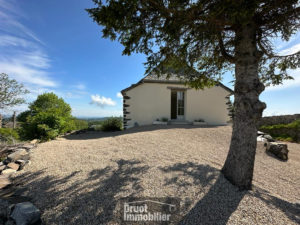 Cadre exceptionnel, maison rénovée à la Trinitat