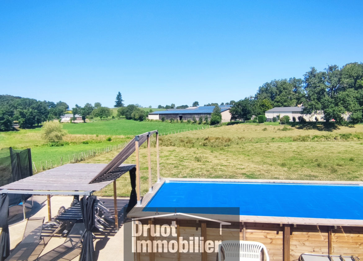 CAMPUAC, maison de Type 6/7, superficie 187 m2, dépendance de 185 m2, terrain 1208 m2