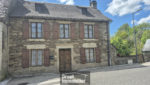 CASTELNAU DE MANDAILLES, maison de Type 3/4 en pierre avec jardin