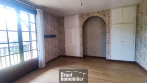 Centre ville ESPALION, appartement de Type 3, balcon, garage.