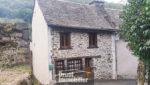 Coeur de village, ST CHELY D'AUBRAC, maison en pierre de Type 3