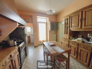 Coeur de village, ST COME, maison T4 avec garage et terrain attenant