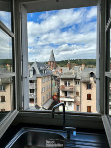 DUPLEX Dernier étage T4 - CENTRE VILLE D'ESPALION