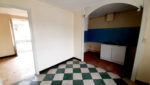 Ensemble immobilier, proche centre ville ESPALION, en pierres, garages, terrain.