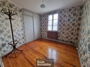 ENSEMBLE : MAISON - GRANGE - TERRAIN - garage -atelier