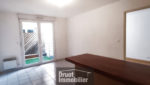 ESPALION, appartement de Type 2, avec 2 emplacements de parkings et balcon