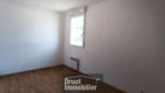 ESPALION, appartement de Type 2, avec 2 emplacements de parkings et balcon