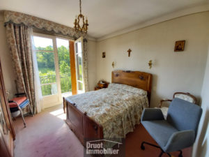 ESPALION centre, maison T5/6, garage, terrasse, jardin