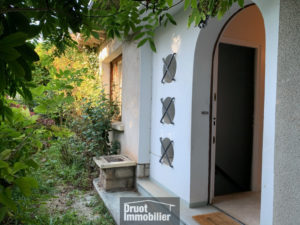 Immeuble - Pavillon composé de 3 logements - RODEZ (12)
