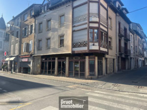 Local commercial, hyper centre Espalion