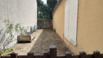 Maison avec cour attenante - LASSOUTS