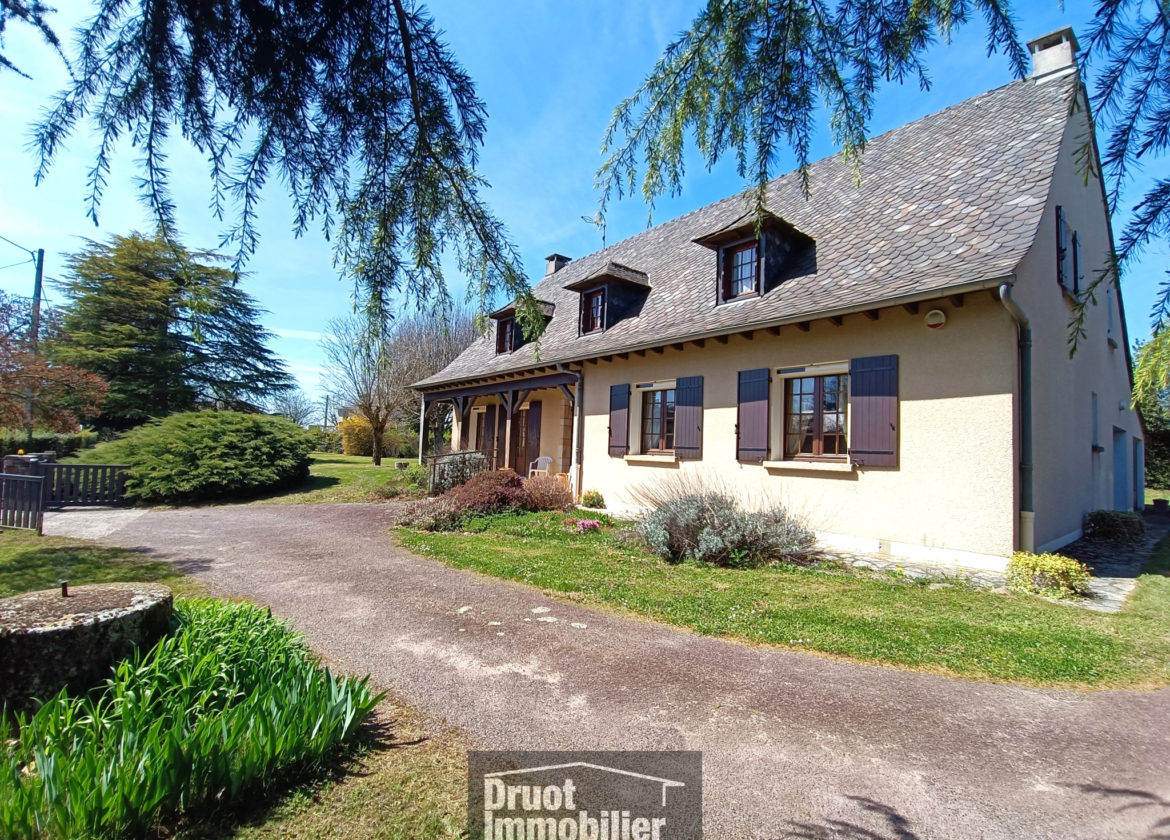 Maison d'architecte de type 6 avec grand terrain