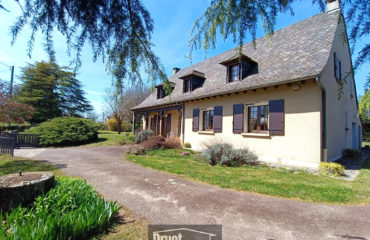 Maison d'architecte de type 6 avec grand terrain