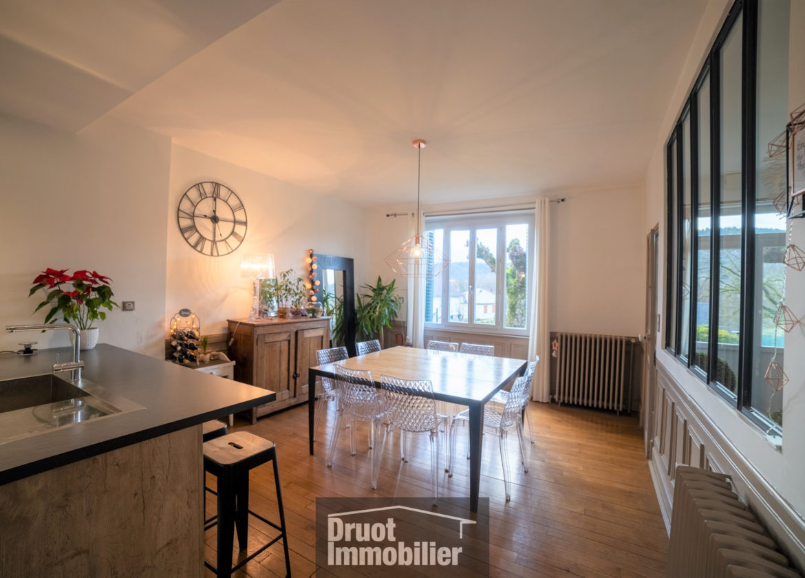 Maison de charme entièrement rénovée