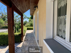 Maison de type 3 de plain pied avec garage et jardin