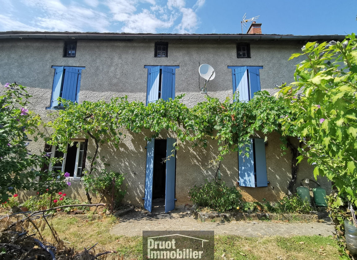 Maison de type 6 avec jardin