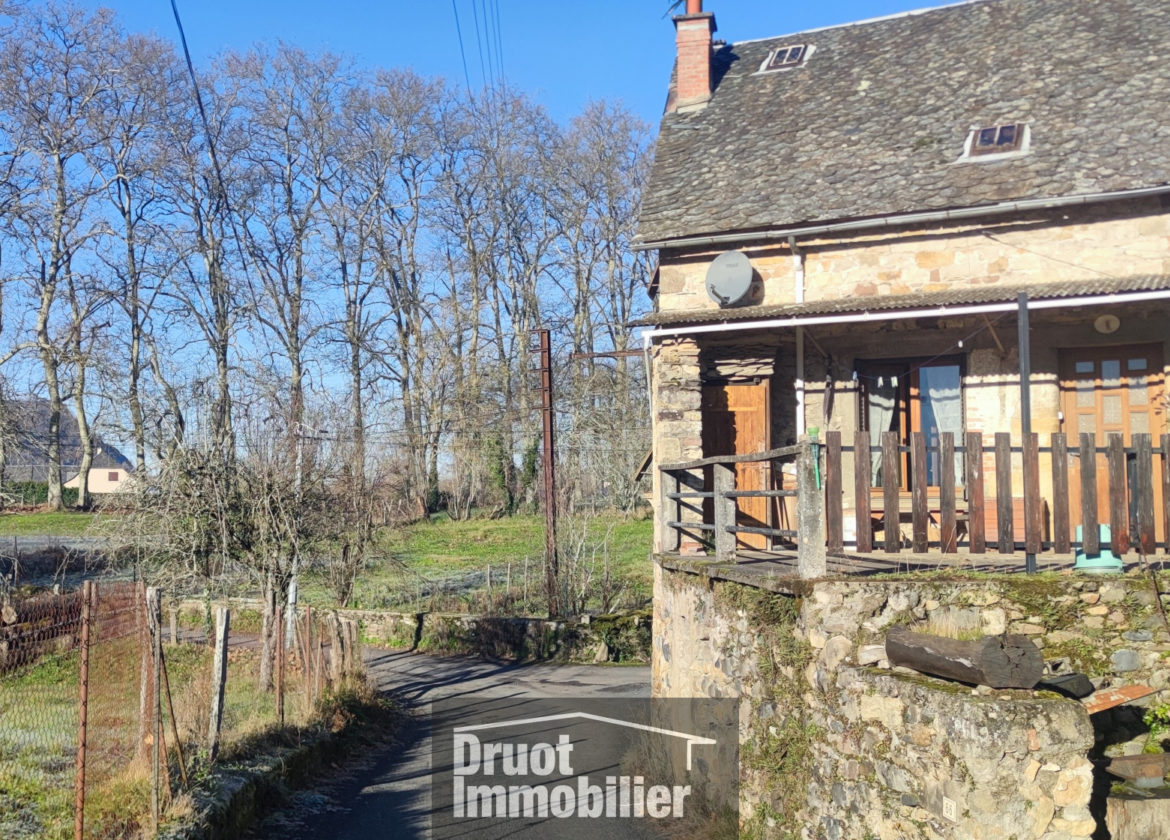 Maison de village, dépendances, terrain non attenant, SAINT COME D'OLT.