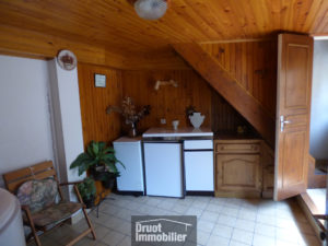 Maison de ville en pierres de Type 2/3, ENTRAYGUES SUR TRUYERE