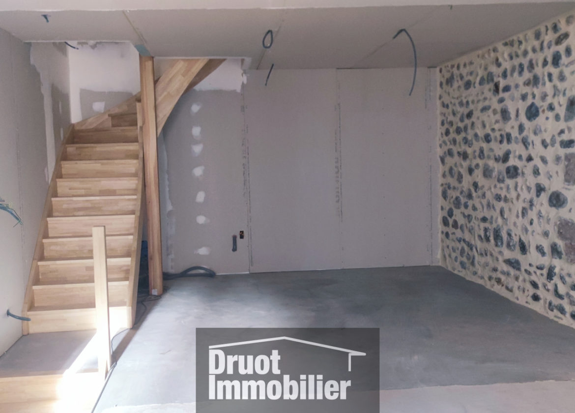 Maison de ville / gîte, ESPALION, 200 m2 en cours de rénovation