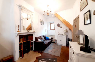Maison de ville, rénovée, ENTRAYGUES SUR TRUYERE.
