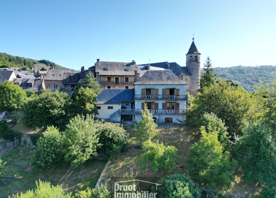 Maison d'habitation de type 4, vue dégagée