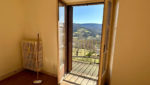Maison en pierres avec grand terrain attenant