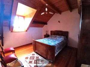 Maison en pierres de type 6 avec dépendance
