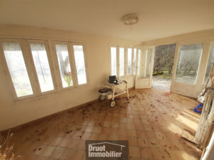 Maison en pierres sur 1ha de terrain à 5 min du centre ville d'ESPALION