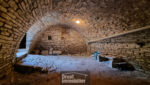 MAISON - GRANGE de 55m2 - garage et cour. CRUEJOULS.