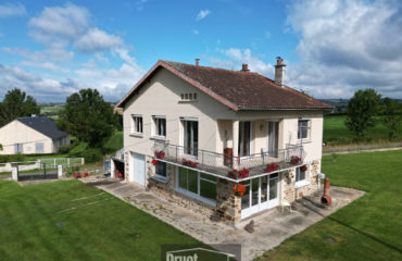 Maison individelle de type 5 de 115m2 avec grand jardin.