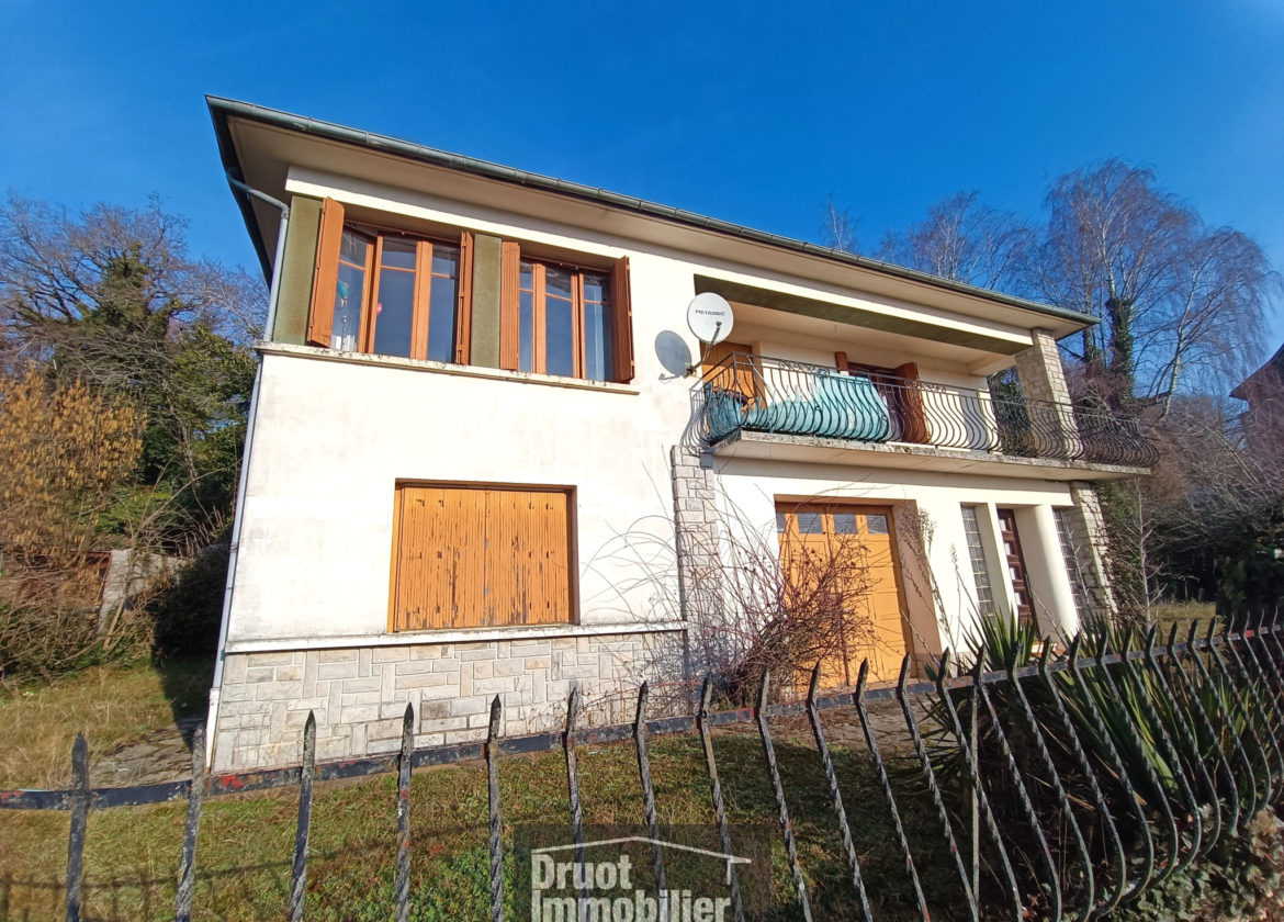 Maison individuelle avec jardin