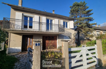 MAISON - TERRAIN - GARAGE St Geniez d'OLt Aubrac