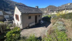 Maisonnette avec garage et jardin