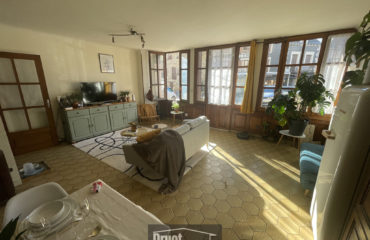 SAINT COME D'OLT, maison de village avec dépendance