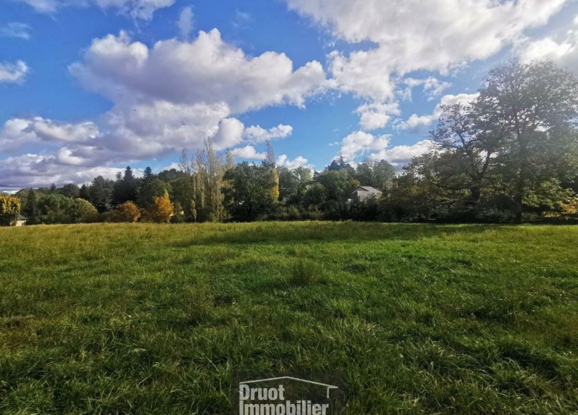 Terrain 2317m2, secteur VABRE
