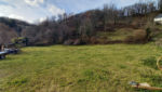 Terrain à bâtir, au centre du village de st Chély d'Aubrac