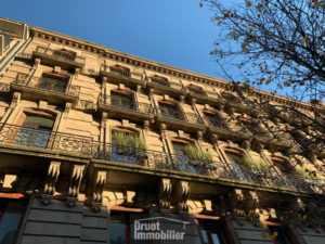 Tour de ville appartement T4 avec ascenseur et place de parking