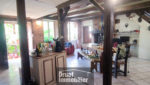 VILLECOMTAL, maison de Type 4 en pierre, garage, dépendance et jardin